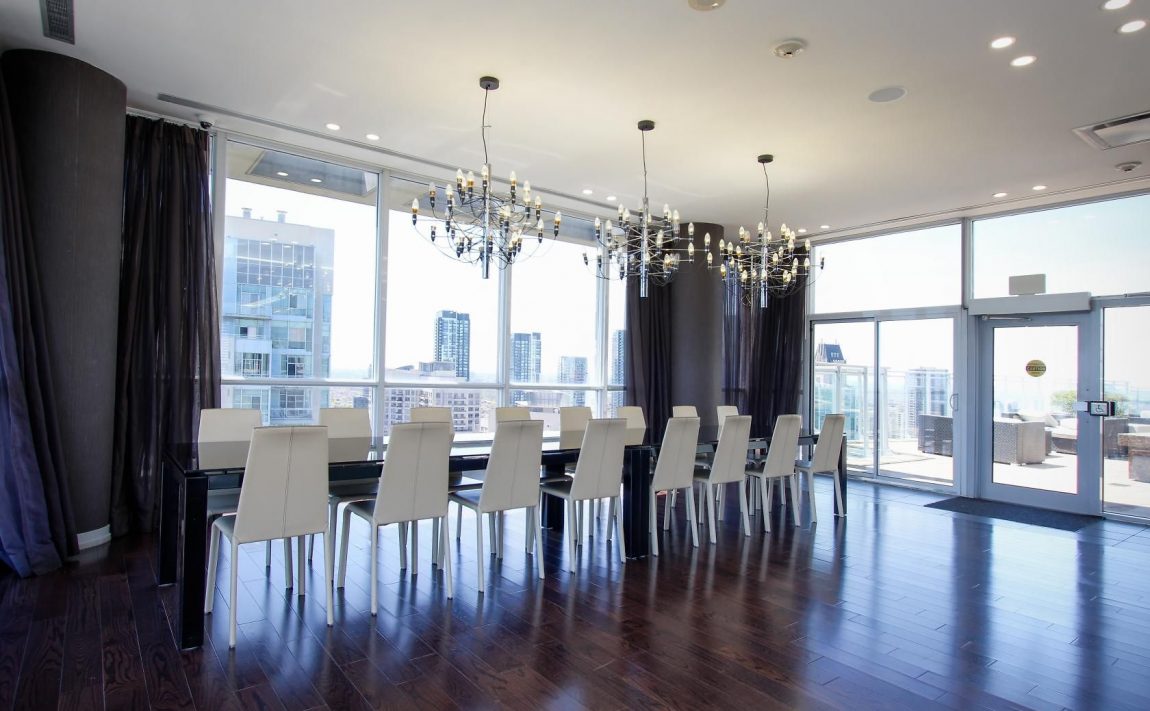 223-webb-dr-mississauga-onyx-condos-for-sale-board-room