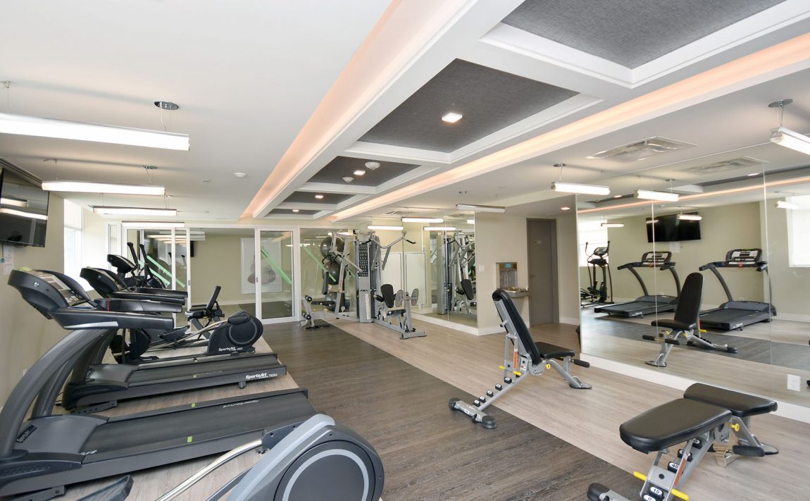 1575-lakeshore-rd-w-craftsman-condos-for-sale-gym-2