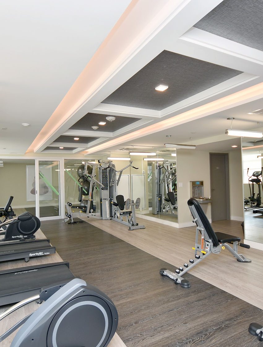 1575-lakeshore-rd-w-craftsman-condos-for-sale-gym-2
