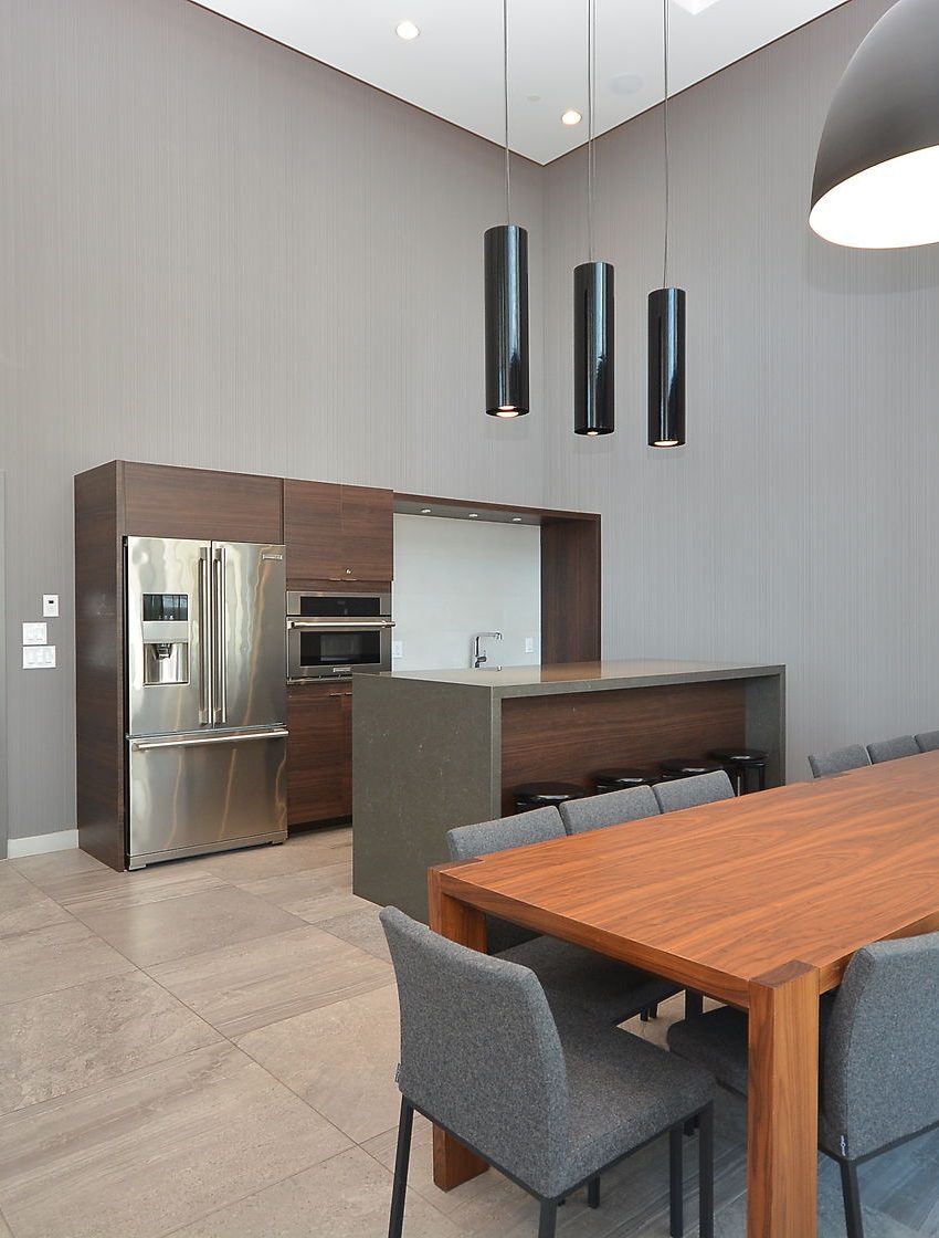 West Tower - 2560 Eglinton Ave W - Dining + Kitchen