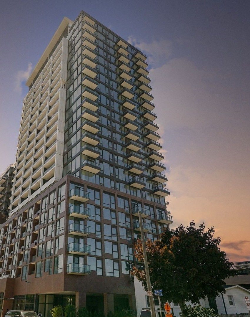 28-ann-st-mississauga-westport-condos-port-credit-for-sale