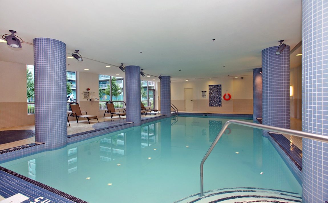 Vibe at Liberty Village-100 Western Battery Rd-Indoor Pool 1
