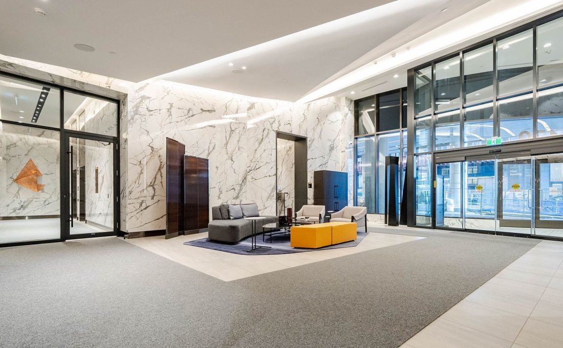 the-well-condos-470-front-st-w-toronto-concierge-security-lobby