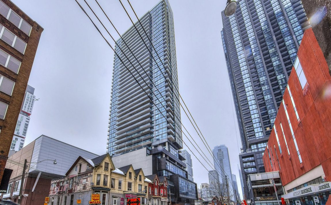 290-adelaide-st-w-toronto-bond-condos-for-sale-king-west