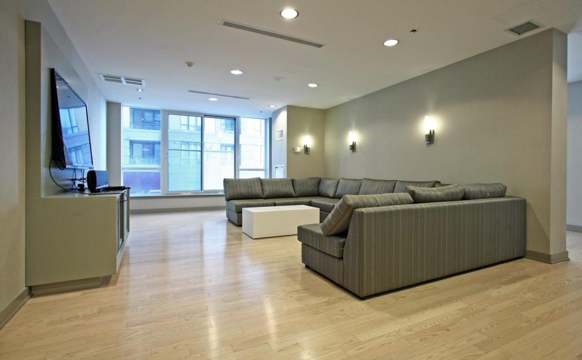 126-simcoe-st-toronto-boutique-ii-condos-for-sale-king-west-party-room