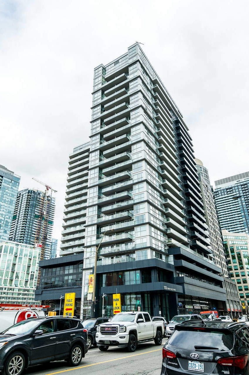 352-front-st-w-fly-condos-king-west-toronto