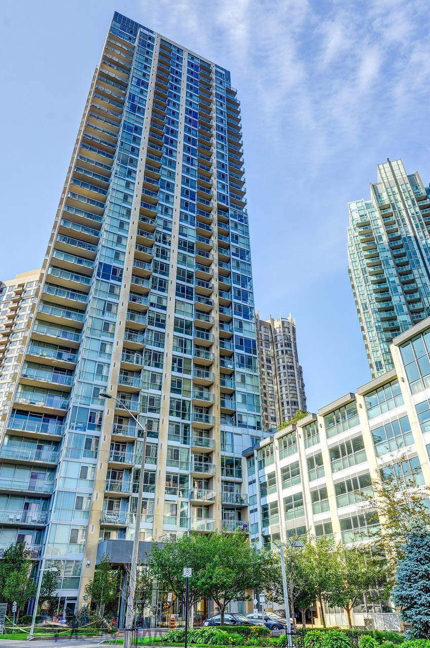 225-webb-dr-condos-for-sale-solstice-square-one