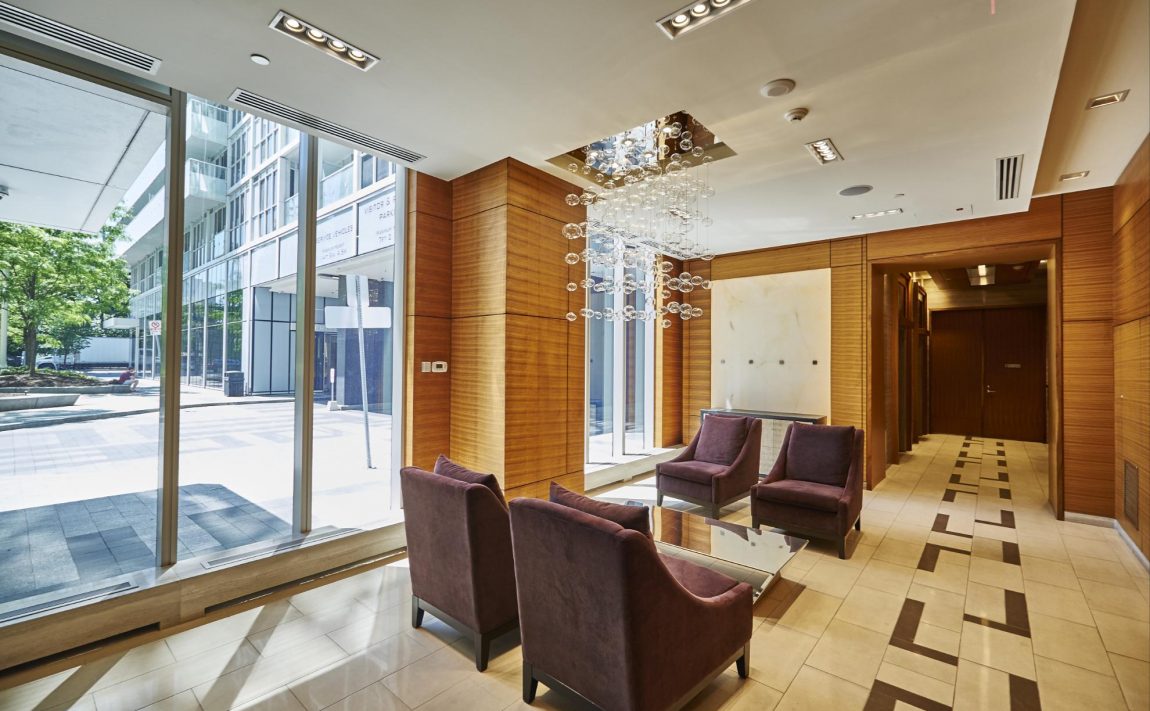 300-front-st-w-toronto-condos-for-sale-tridel-king-west-lobby-sitting-area