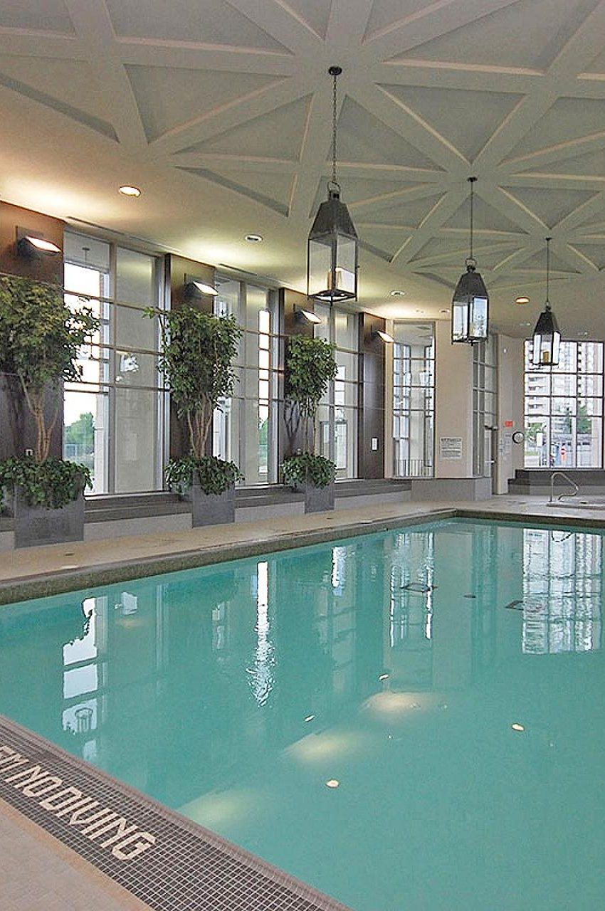 388-prince-of-wales-dr-one-park-tower-square-one-condos-indoor-pool