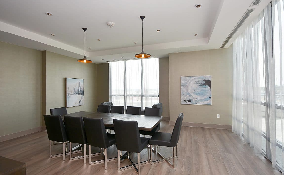 3975-grand-park-dr-mississauga-condos-for-sale-board-room