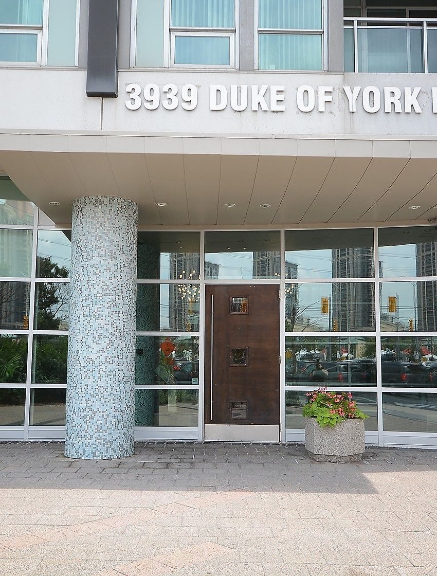 3939-duke-of-york-blvd-city-gate-condos-lofts-front-entrance