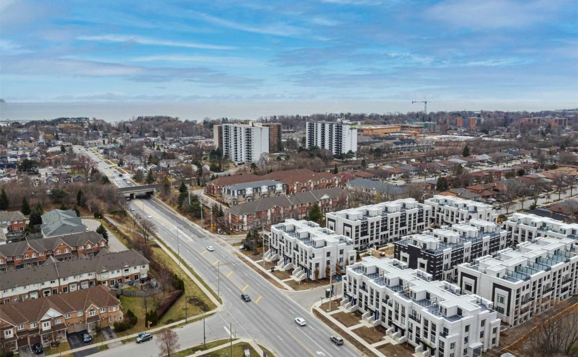 the-reserve-east-mineola-mississauga-cawthra-lakeview-port-credit-townhouses