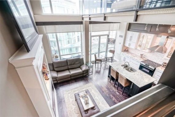 223 Webb Dr Penthouse / Represented Buyer / 1 Bed + Den