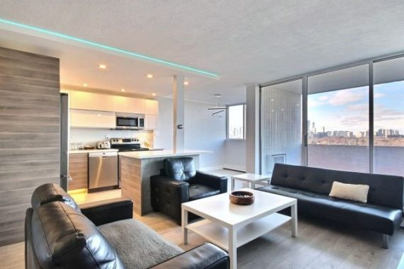 Luxury Mississauga Condo / Represented Buyer / 2 Bed