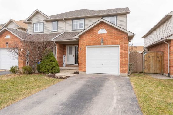 Waterdown Townhome / Represented Buyer / 3 Bed