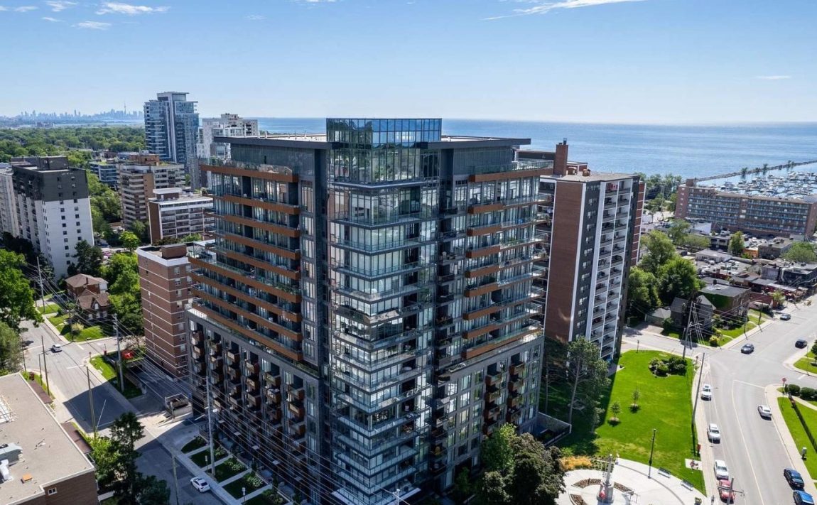 tanu-condos-21-park-st-e-mississauga-for-sale-port-credit-edenshaw