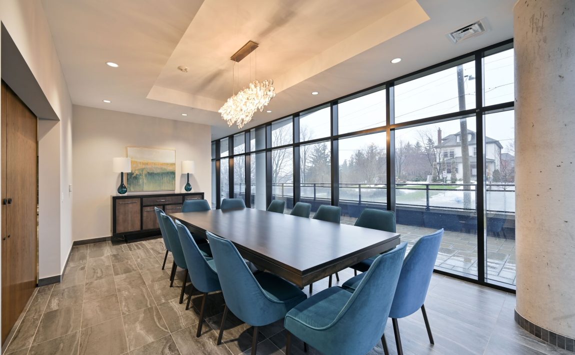 view-at-30-hamilton-st-s-waterdown-condos-for-sale-amenities-boardroom