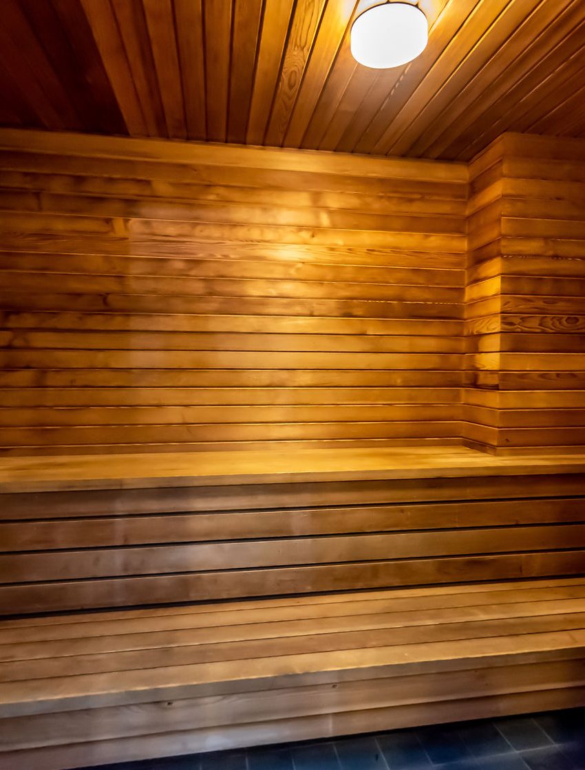 lakeforest-condos-2210-lakeshore-rd-burlington-sauna