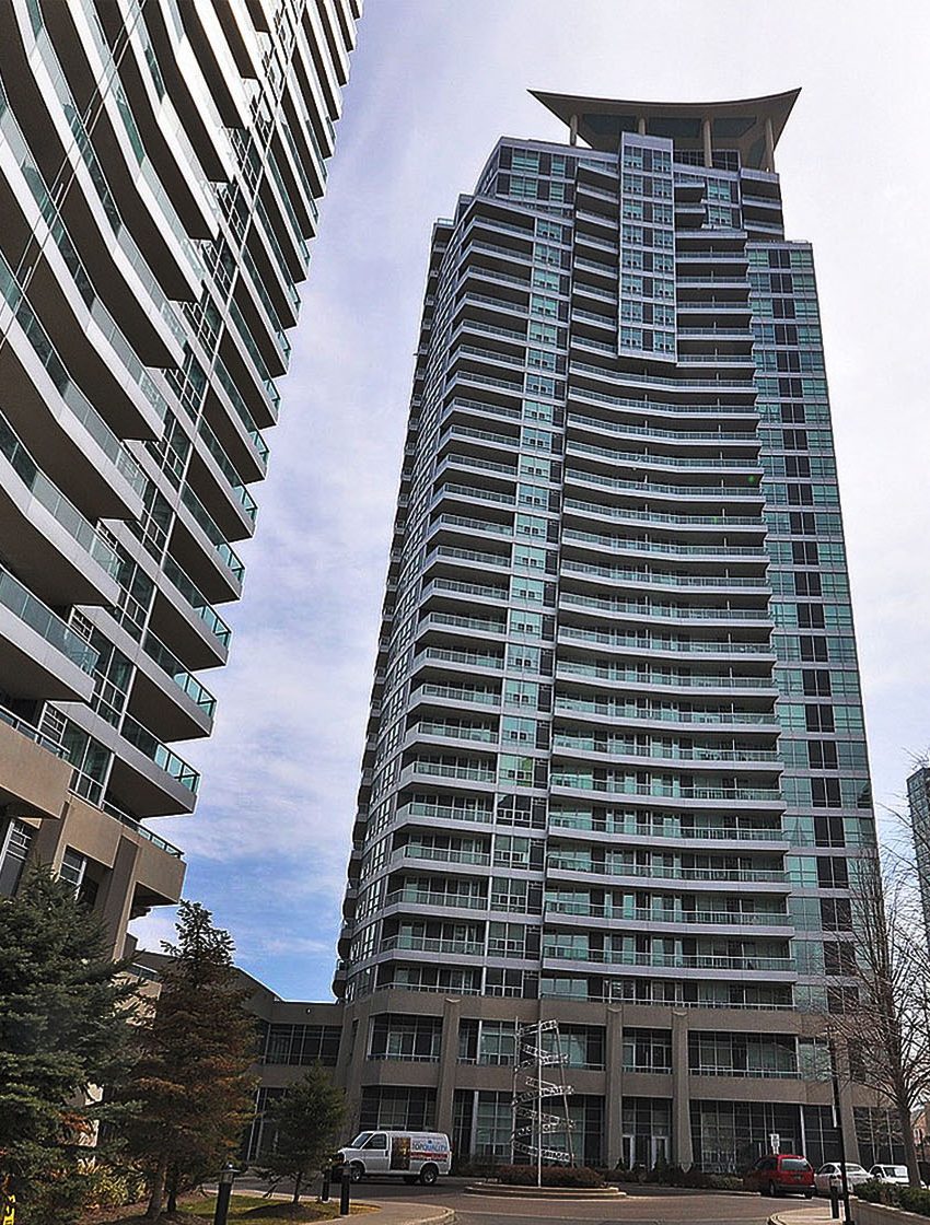 1-elm-dr-w-mississauga-one-city-centre-condos-for-sale