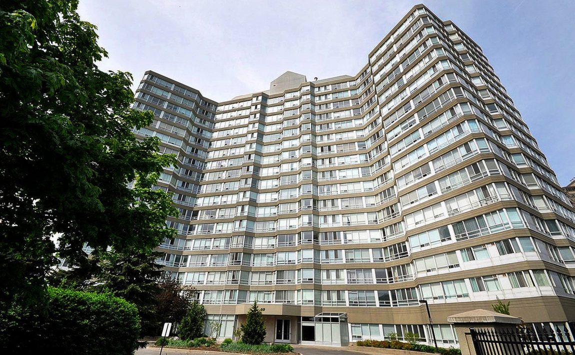 50-Kingsbridge-Garden-Circle-condos-mississauga