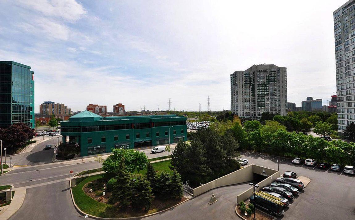 50-Kingsbridge-Garden-Circle-condos-mississauga-for-sale