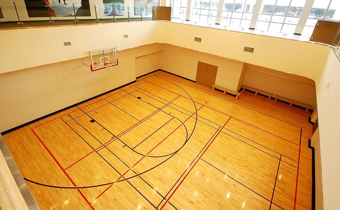 70-absolute-ave-mississauga-condos-for-sale-amenity-basketball-court