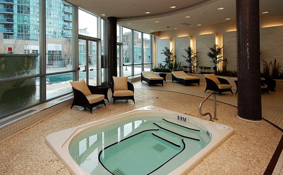 70-absolute-ave-mississauga-condos-for-sale-amenity-hot-tub