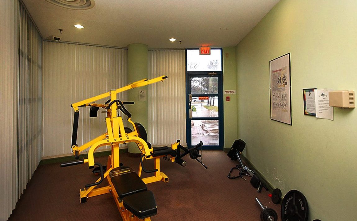 anaheim-towers-25-trailwood-dr-35-trailwood-dr-mississauga-amenities-gym