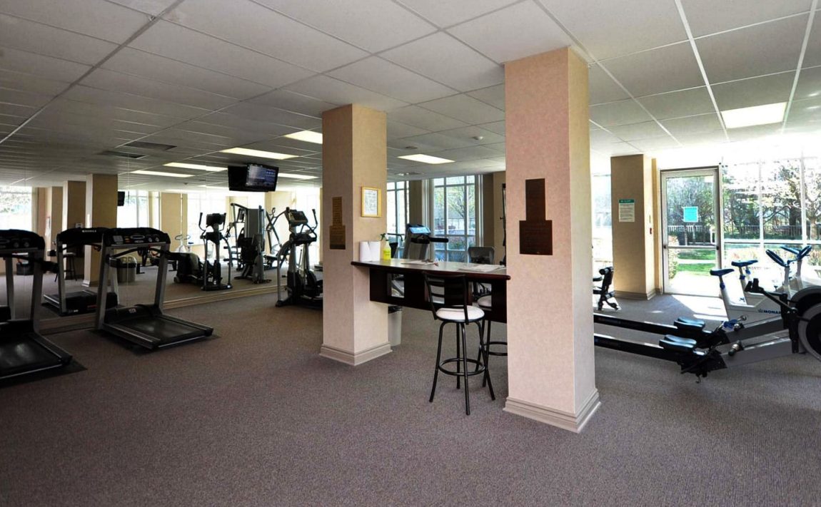 156-enfield-pl-mississauga-condos-tiara-amenities-gym-cardio