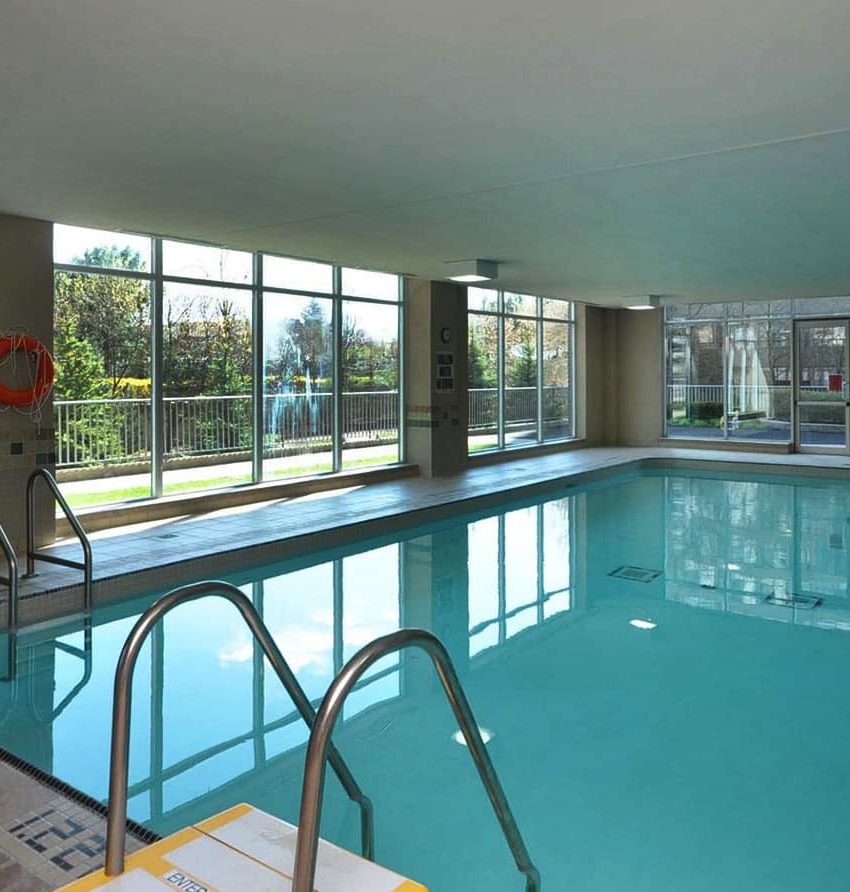 156-enfield-pl-mississauga-condos-tiara-indoor-pool