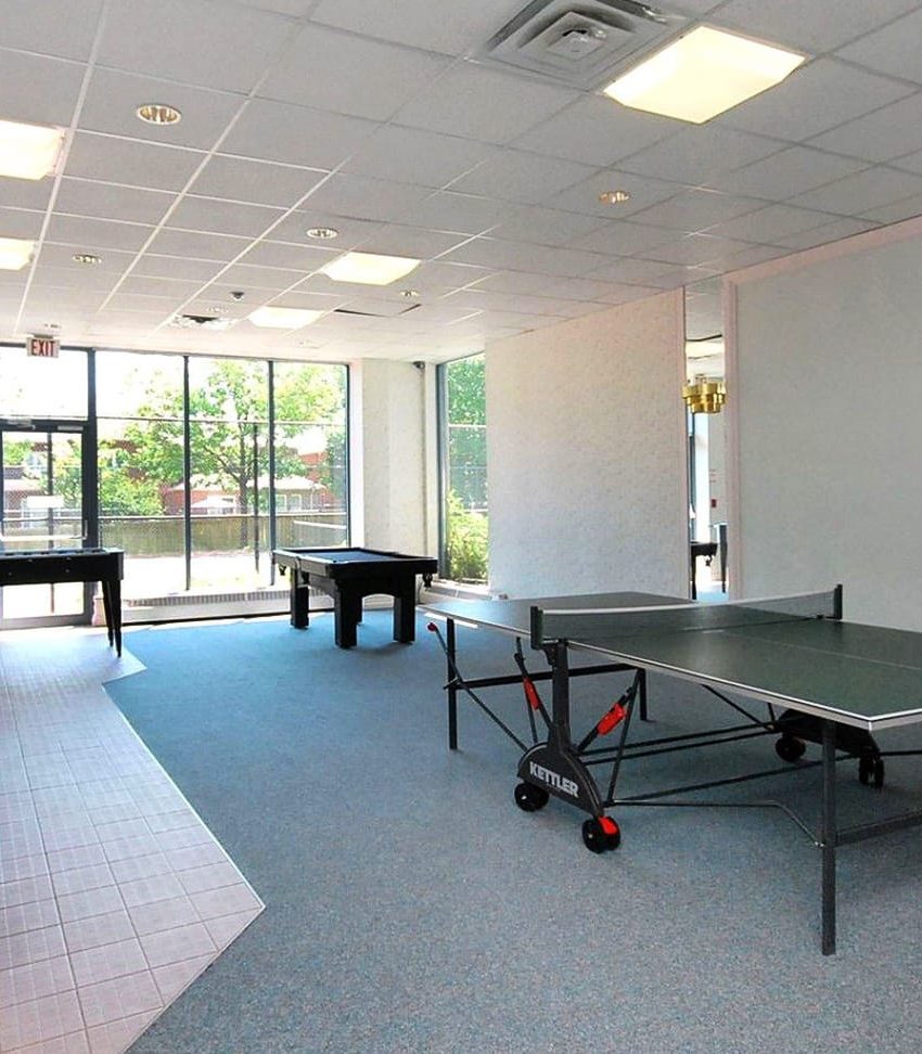 250-webb-dr-condos-odyssey-mississauga-amenities-games-room