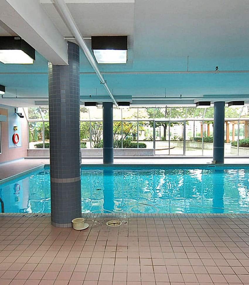 265-enfield-pl-285-enfield-pl-mississauga-condos-indoor-pool