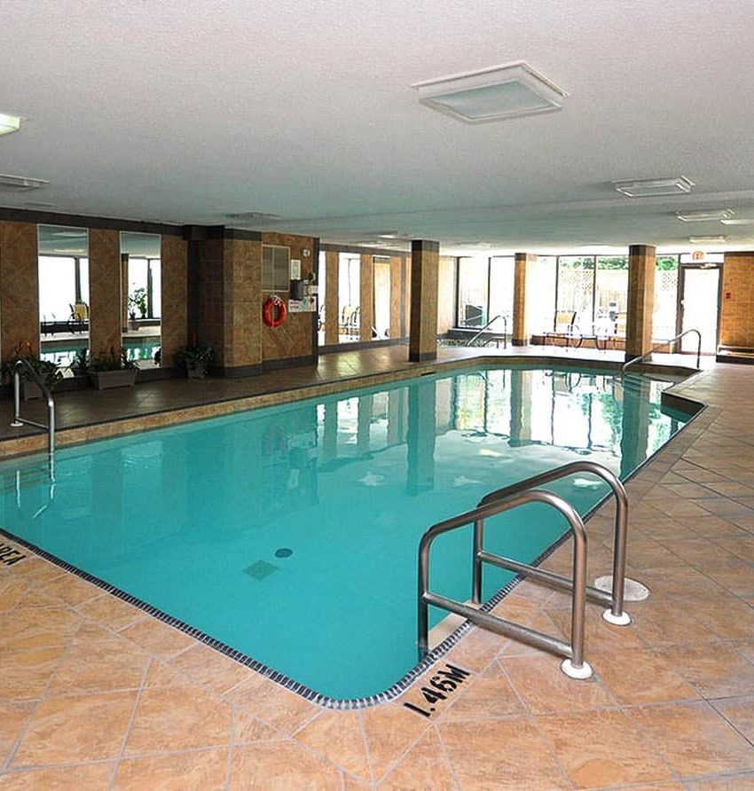 300-webb-dr-condos-mississauga-club-one-indoor-pool