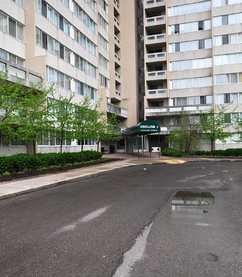 3590-kane3590-kaneff-cres-mississauga-condos-obelisk-i-drivewayff-cres-mississauga-condos-obelisk-i-driveway