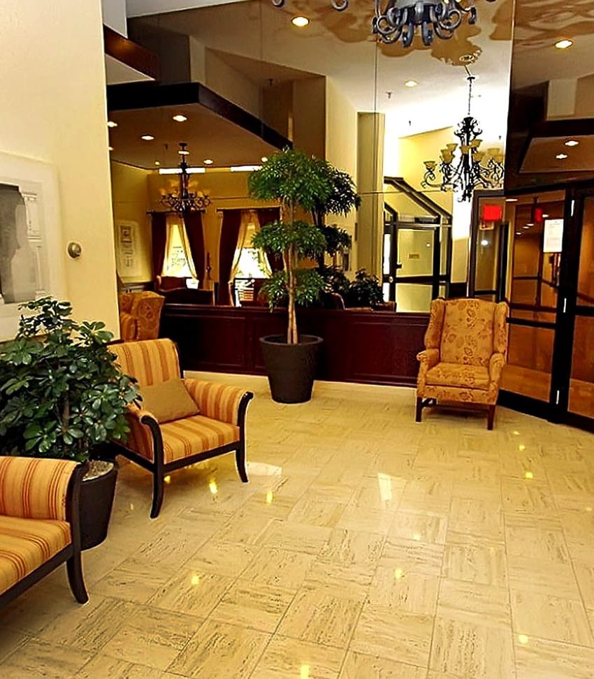 3650-kaneff-cres-mississauga-place-iv-condos-concierge-lobby