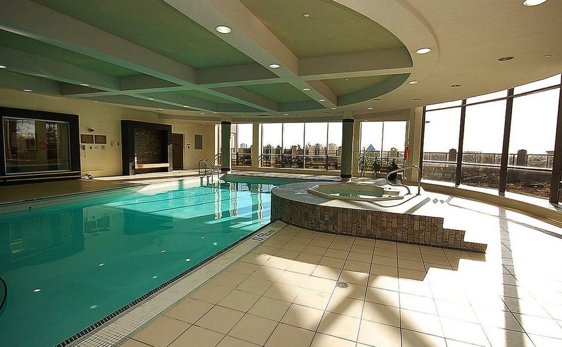 3880-duke-of-york-blvd-condos-ovation-mississauga-amenities-indoor-pool