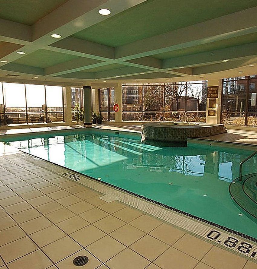 3888-duke-of-york-blvd-condos-ovation-ii-mississauga-indoor-pool-hot-tub