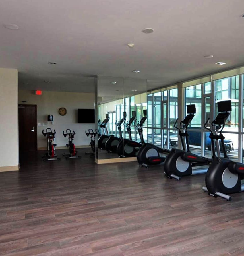 4065-brickstone-mews-mississauga-residences-condos-amenities-cardio