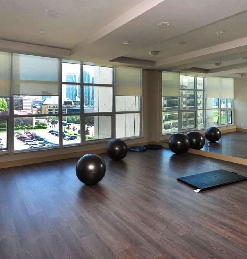 4065-brickstone-mews-mississauga-residences-condos-yoga-studio