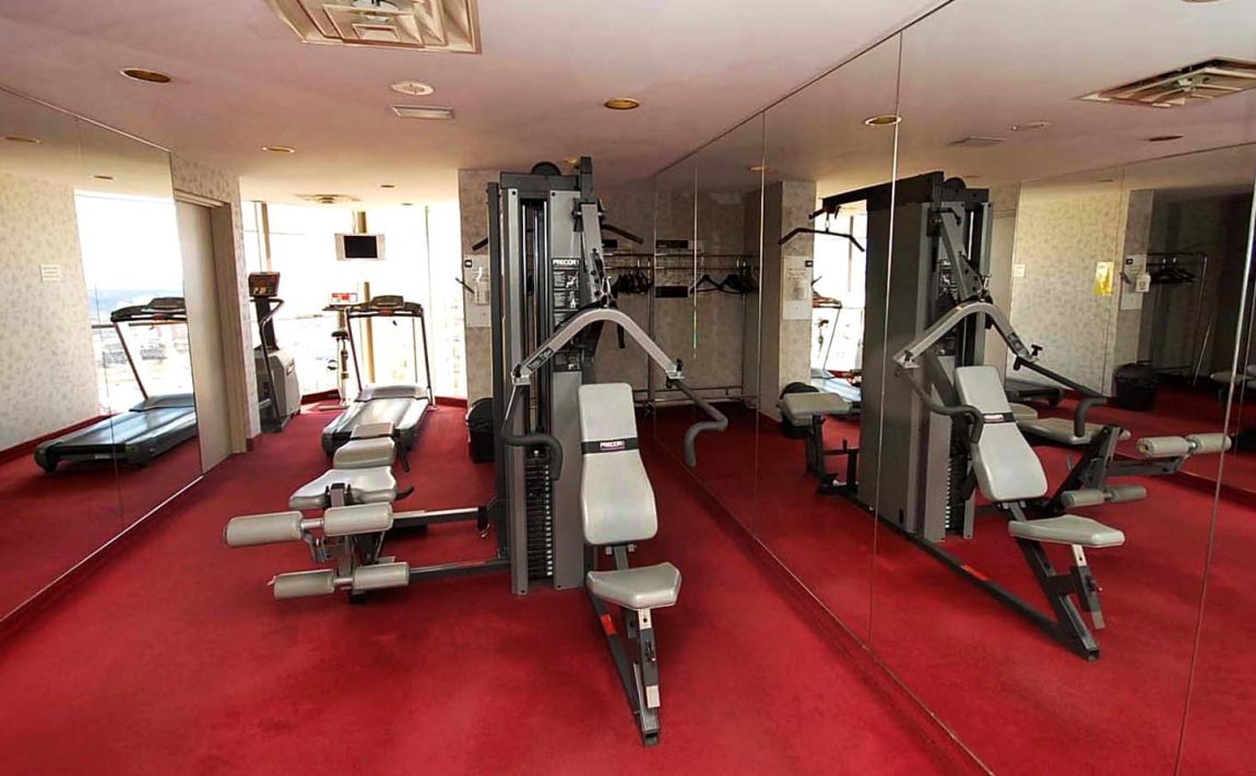 45-kingsbridge-garden-circle-condos-park-mansion-mississauga-amenities-gym