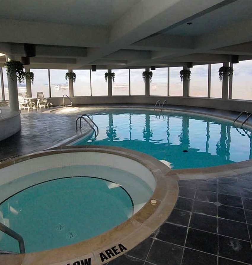 45-kingsbridge-garden-circle-condos-park-mansion-mississauga-rooftop-indoor-pool-hot-tub