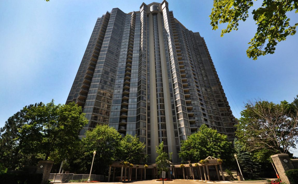 45-kingsbridge-garden-circle-condos-park-mansion-mississauga-square-one