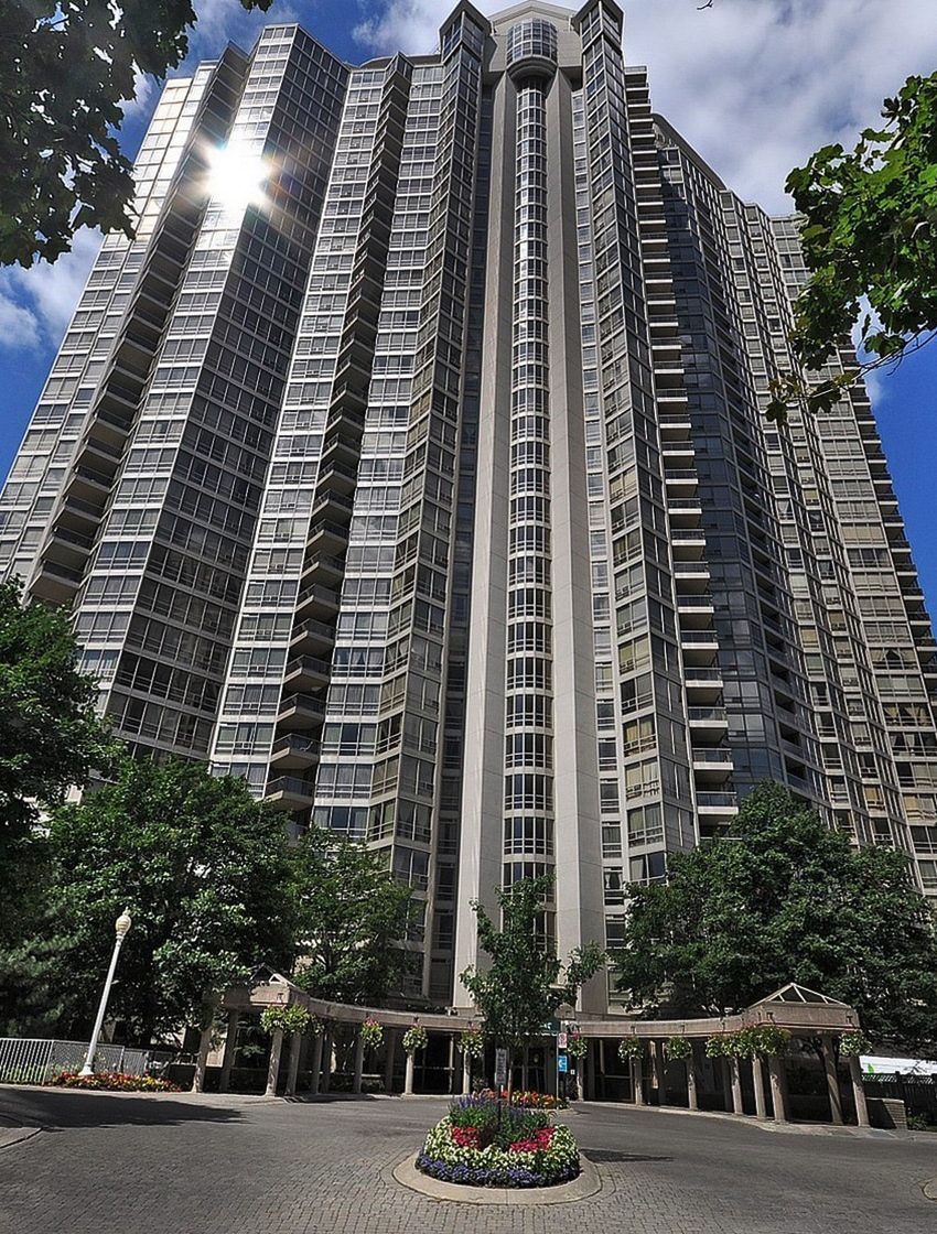 45-kingsbridge-garden-circle-condos-park-mansion-mississauga-square-one-for-sale