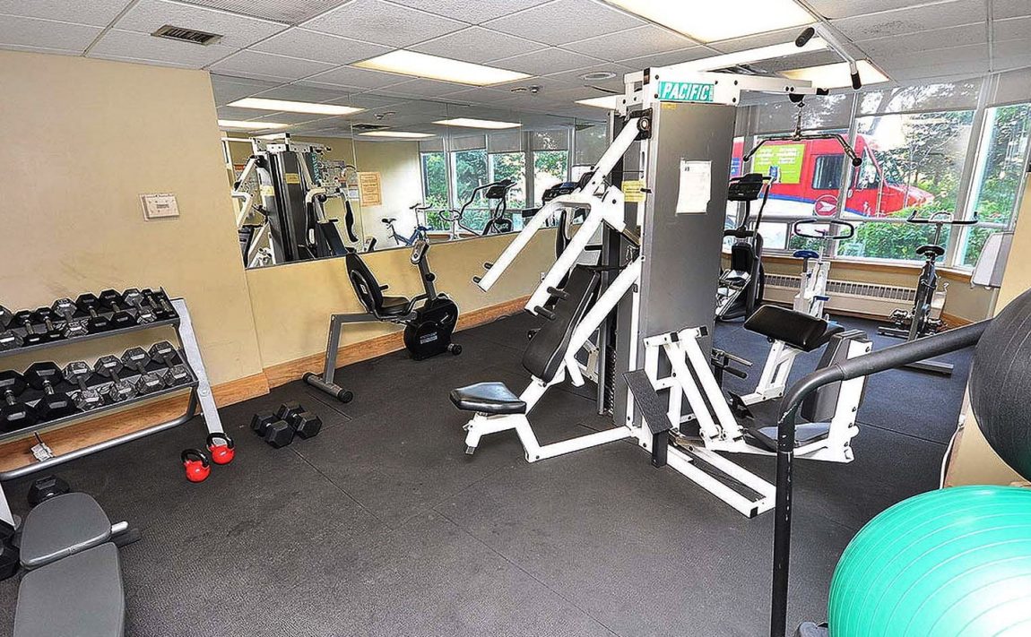 550-webb-dr-condos-phoenix-mississauga-gym-cardio