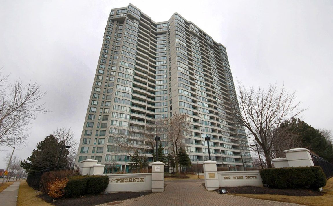 550-webb-dr-condos-phoenix-mississauga-square-one-for-sale