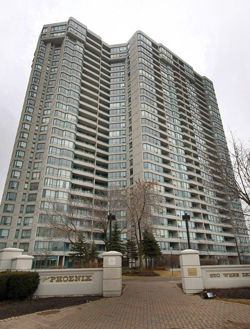 550-webb-dr-condos-phoenix-mississauga-square-one-for-sale