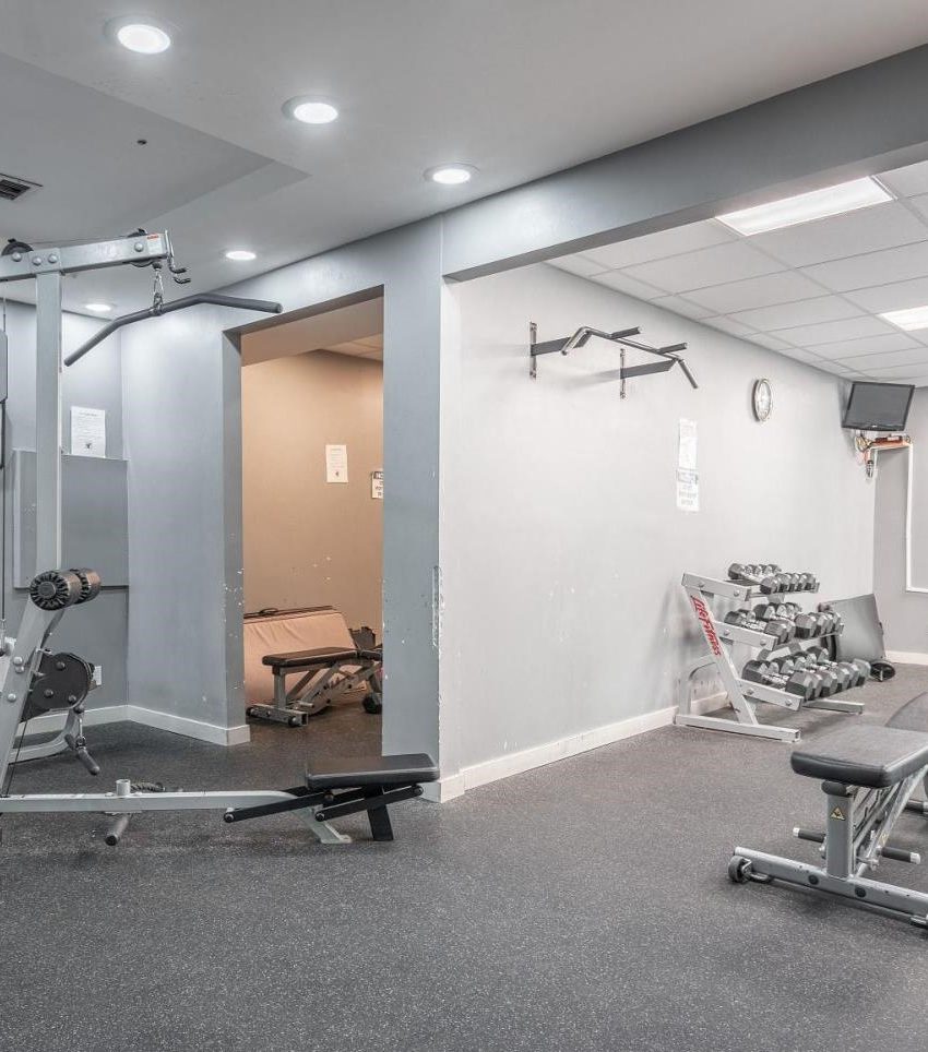 carlyle-ii-115-hillcrest-ave-condos-mississauga-gym-cardio