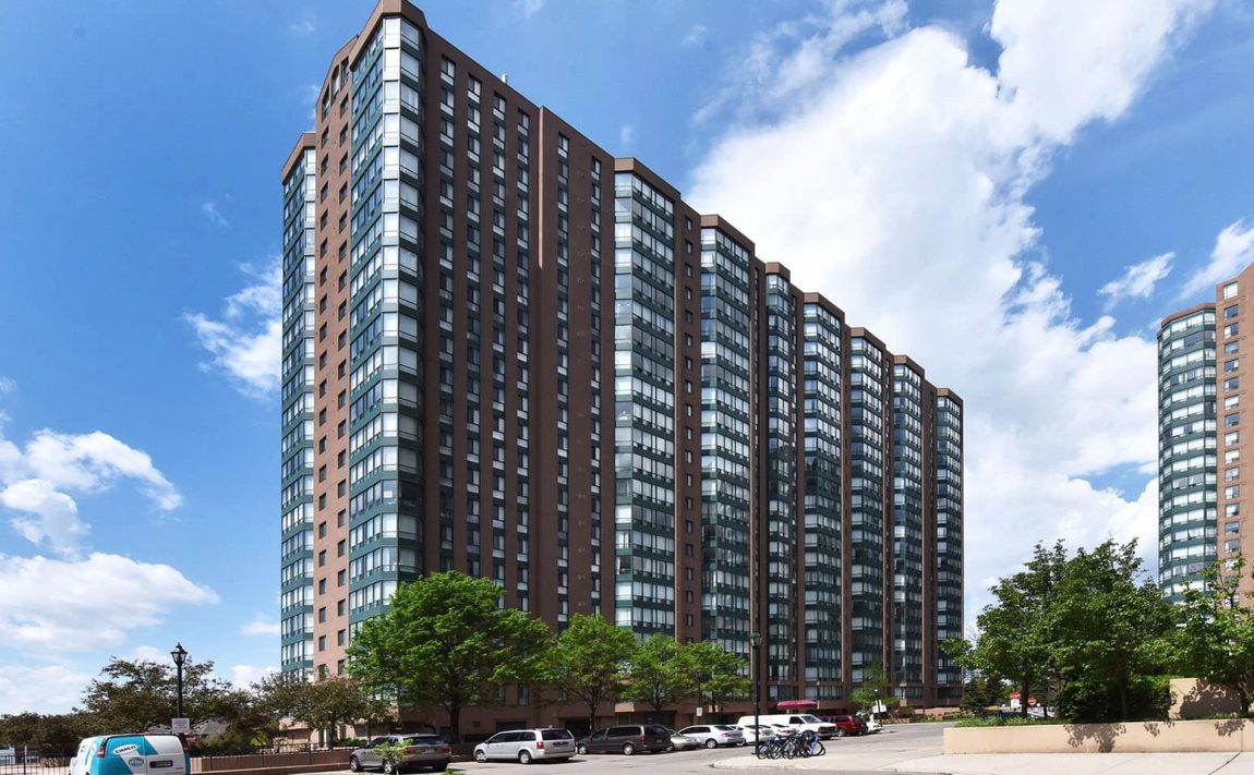 carlyle-iii-155-hillcrest-ave-mississauga-square-one-condos-for-sale