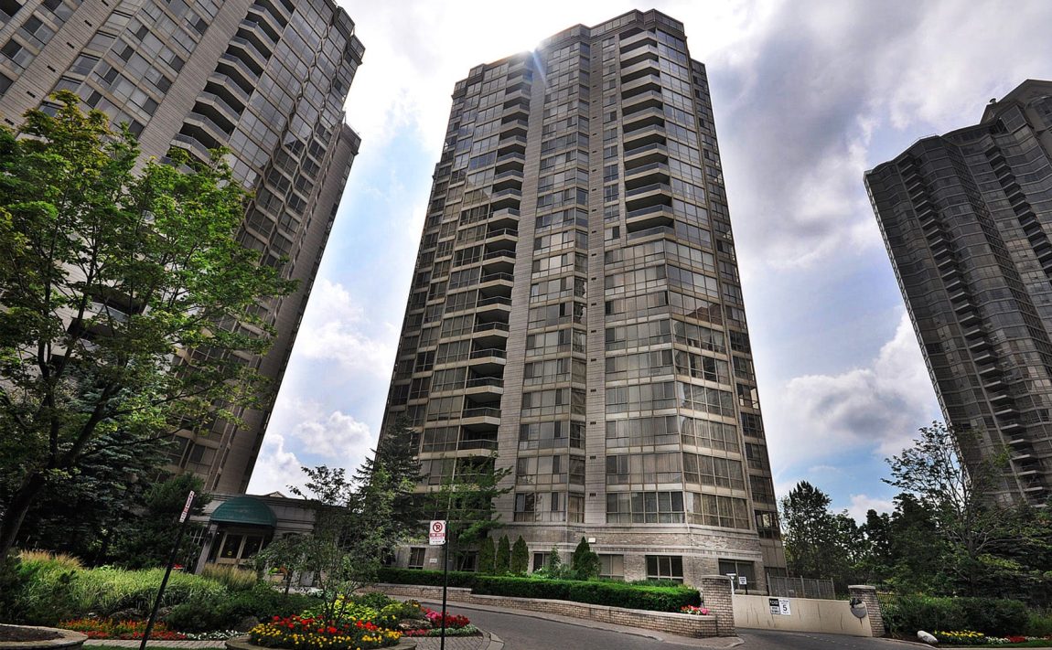 mansion-condos-55-kingsbridge-garden-circle-mississauga-for-sale