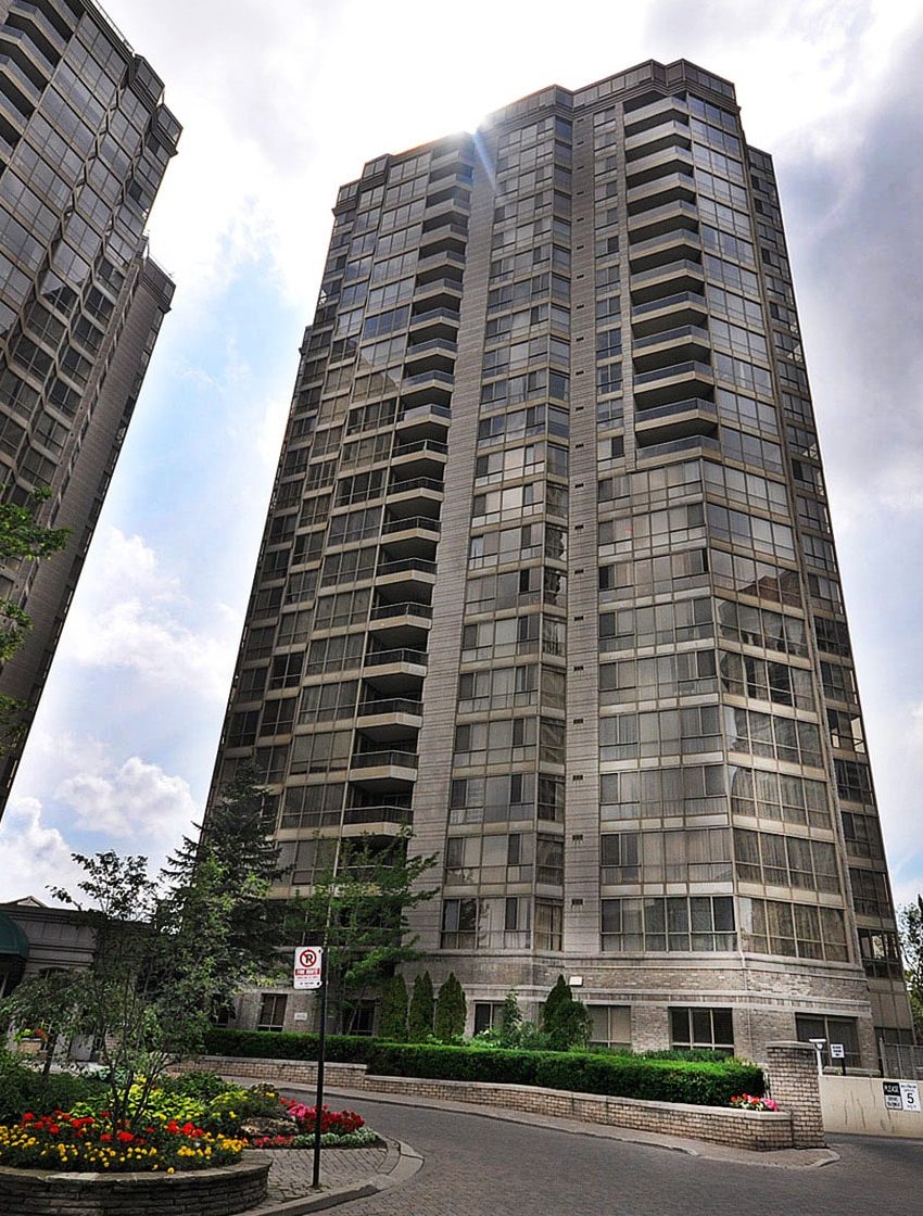 mansion-condos-55-kingsbridge-garden-circle-mississauga-for-sale